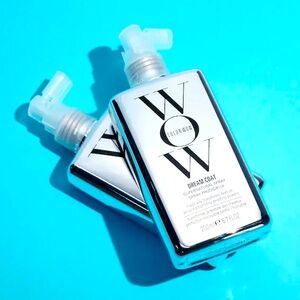 NEW COLOR WOW
Dream Coat Supernatural Spray Anti-Frizz Treatment